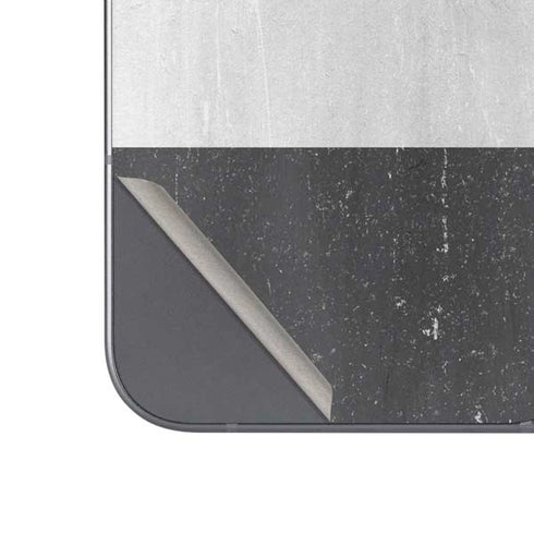 Yemen Flag Distressed Google Pixel 9 Pro Fold Skin